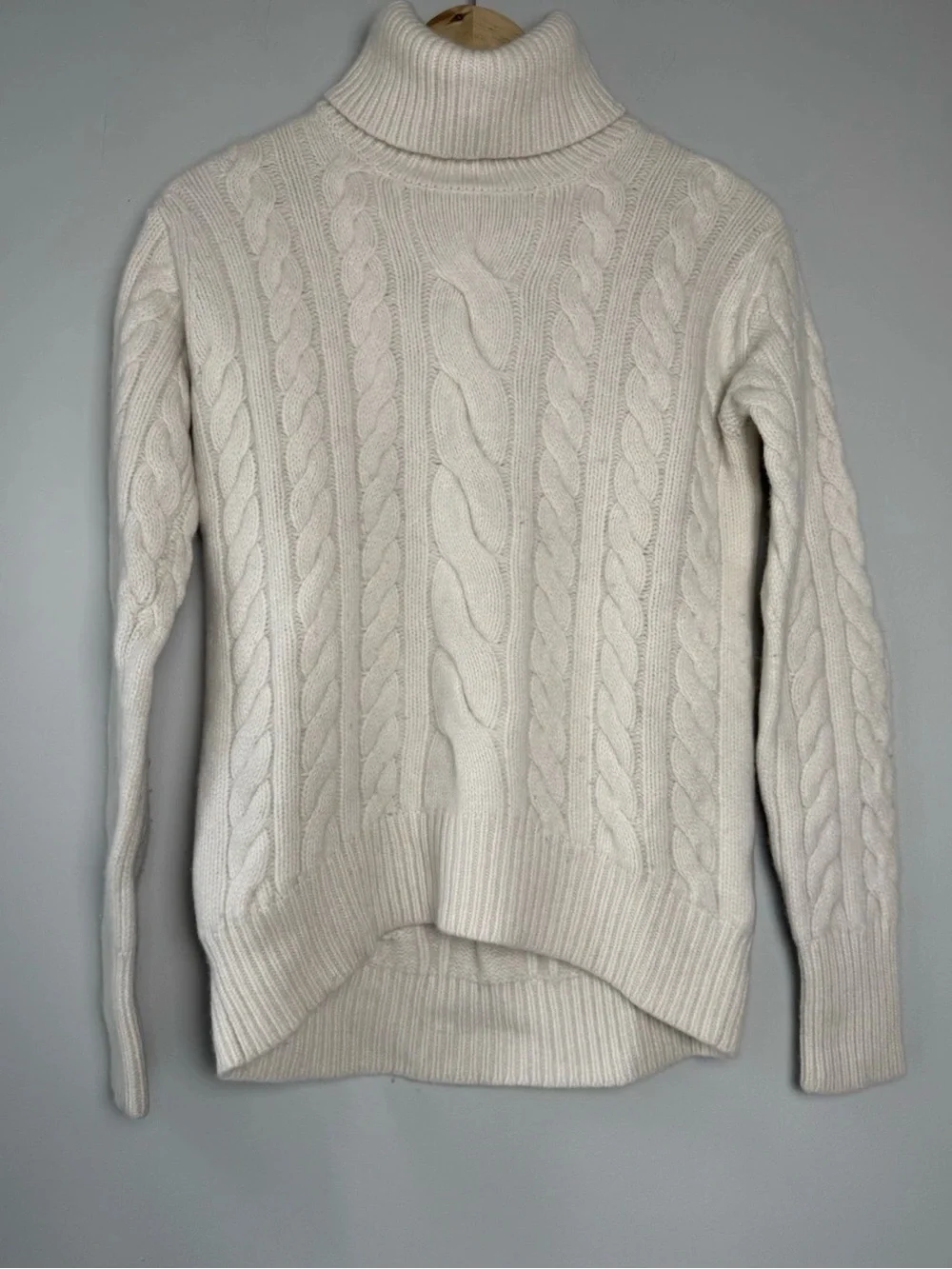 Alps & Meters women’s L merino cashmere ivory sweater fisherman cable knit